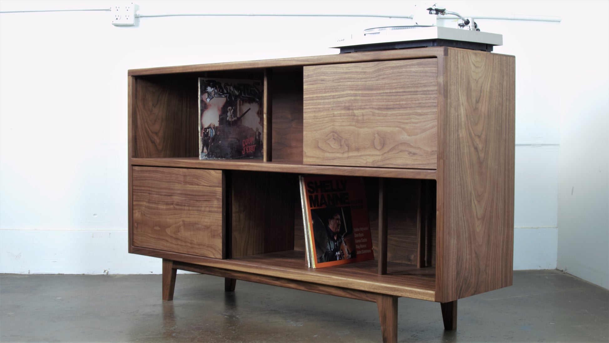 Detailed view of the DoubleUp console’s record dividers, perfectly sized for organizing and displaying vinyl records